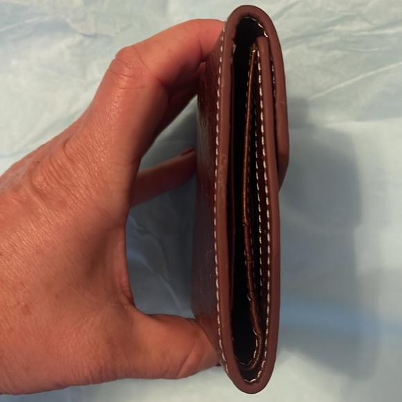 Borgasets Women Compact Wallet NWOT, RFID protection,leather, European style. - Picture 5 of 6